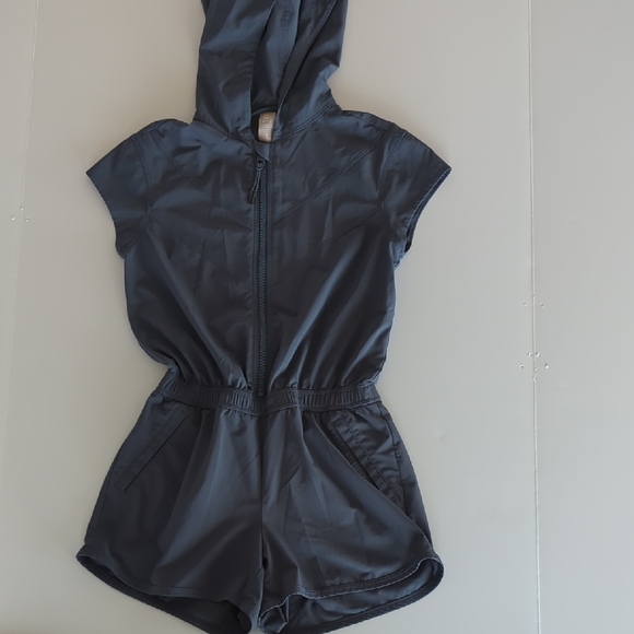 Athleta Other - Athleta Girl Romper Size S (7)